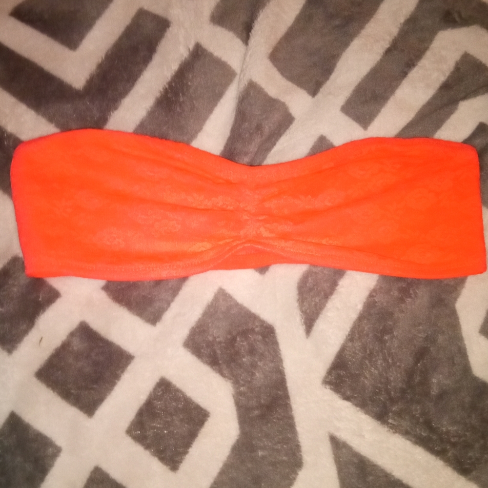 VS Pink Bandeau
